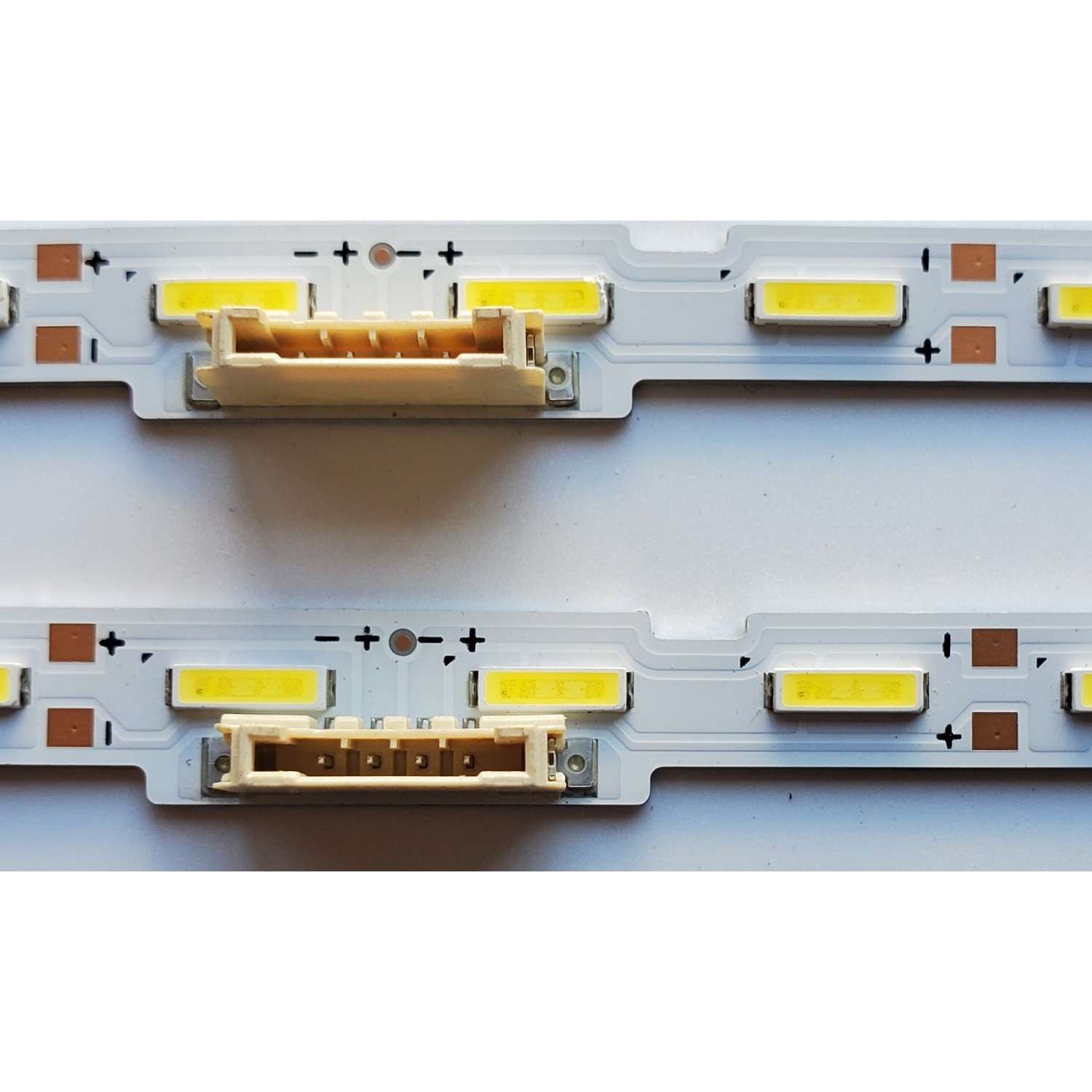 KIT DE LEDS PARA TV SAMSUNG 2 PIEZAS / NUMERO DE PARTE BN96-45635A / 45635A / 65'' NEW EDGE-54ea-180223-7020 / 65''-NEW EDGE-54ea-180223-7020 / V8N1-650SM0-R0-180322 / MODELOS UN65RU7300 / UN65NU6070 / UE65NU7170 / UN65RU7100 / UE65NU7102 / UE65NU7140U / MAS MODELOS EN DESCRIPCIÓN - Imagen 2